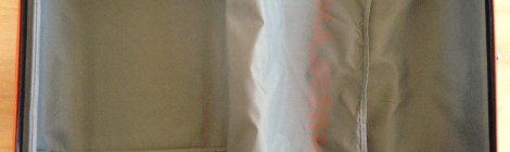 suitcase travel minimalism